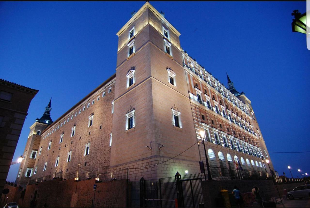 Lofts Amantes De Toledo- Loft Alcazar Daire Dış mekan fotoğraf